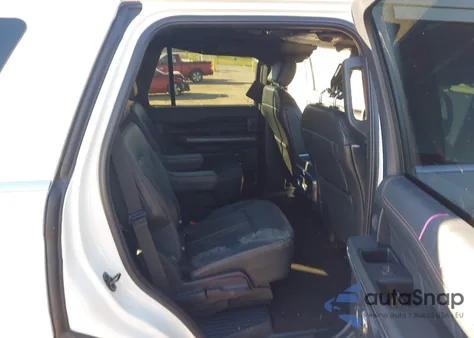 2024 Ford Expedition Platinum z USA, uszkodzony, nr VIN 1FMJU1M87REA36309